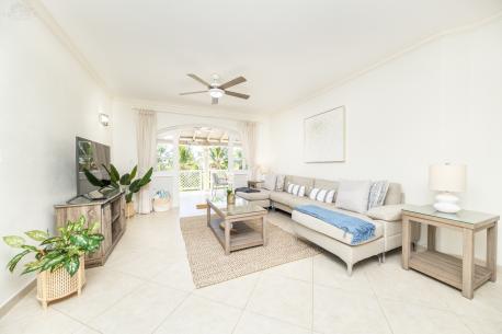 B307 - Living Room