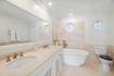 CoralHouse-Bathroom3