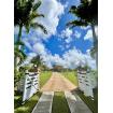 Red Rooster Farm House - Entrance Gate